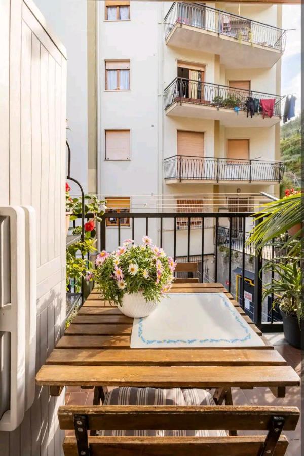 Camera Privata Nell'Appartamento In Zona Residenziale Con 2 Piscine Рапалло Экстерьер фото